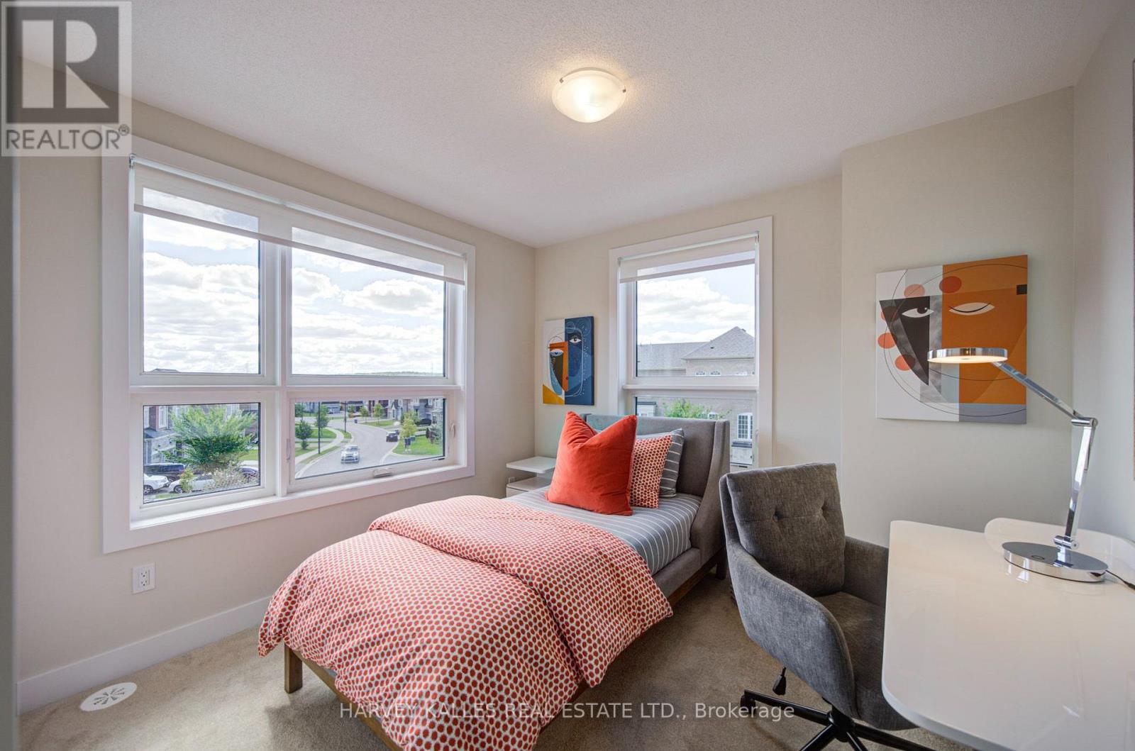 12 - 10 Lytham Green Circle, Newmarket, Ontario  L3X 3A8 - Photo 37 - N13816814