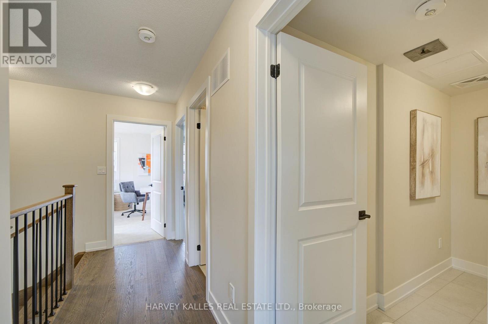 12 - 10 Lytham Green Circle, Newmarket, Ontario  L3X 3A8 - Photo 35 - N13816814