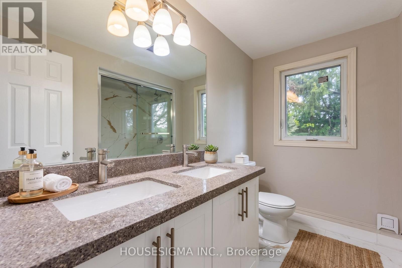 33b College Crescent, Barrie, Ontario  L4M 2W4 - Photo 18 - S13792952