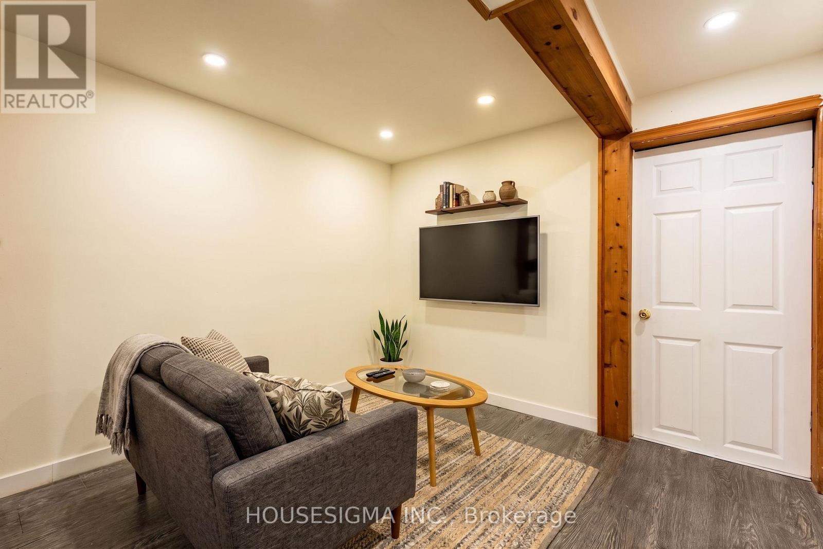 33b College Crescent, Barrie, Ontario  L4M 2W4 - Photo 21 - S13792952