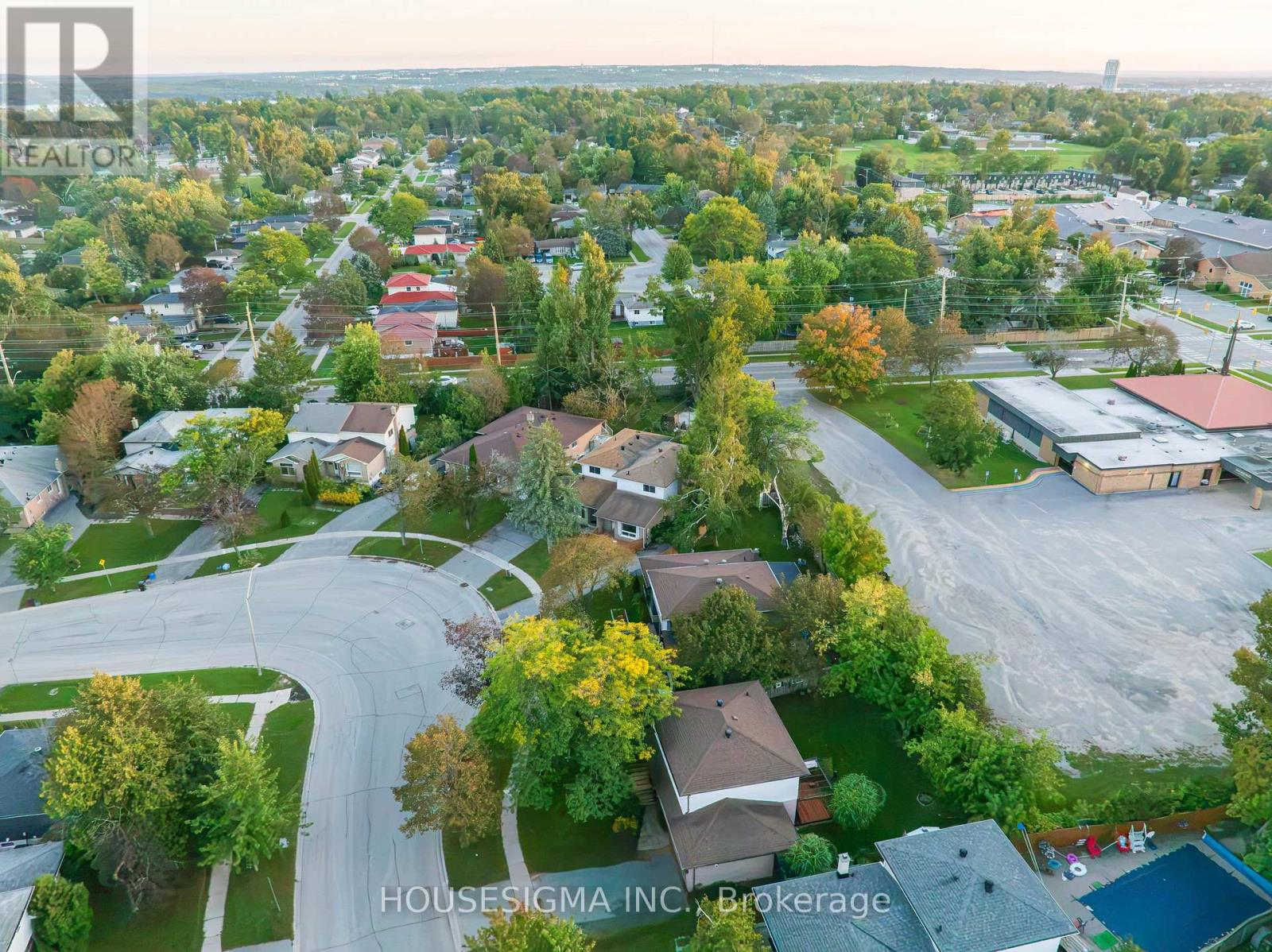 33b College Crescent, Barrie, Ontario  L4M 2W4 - Photo 3 - S13792952