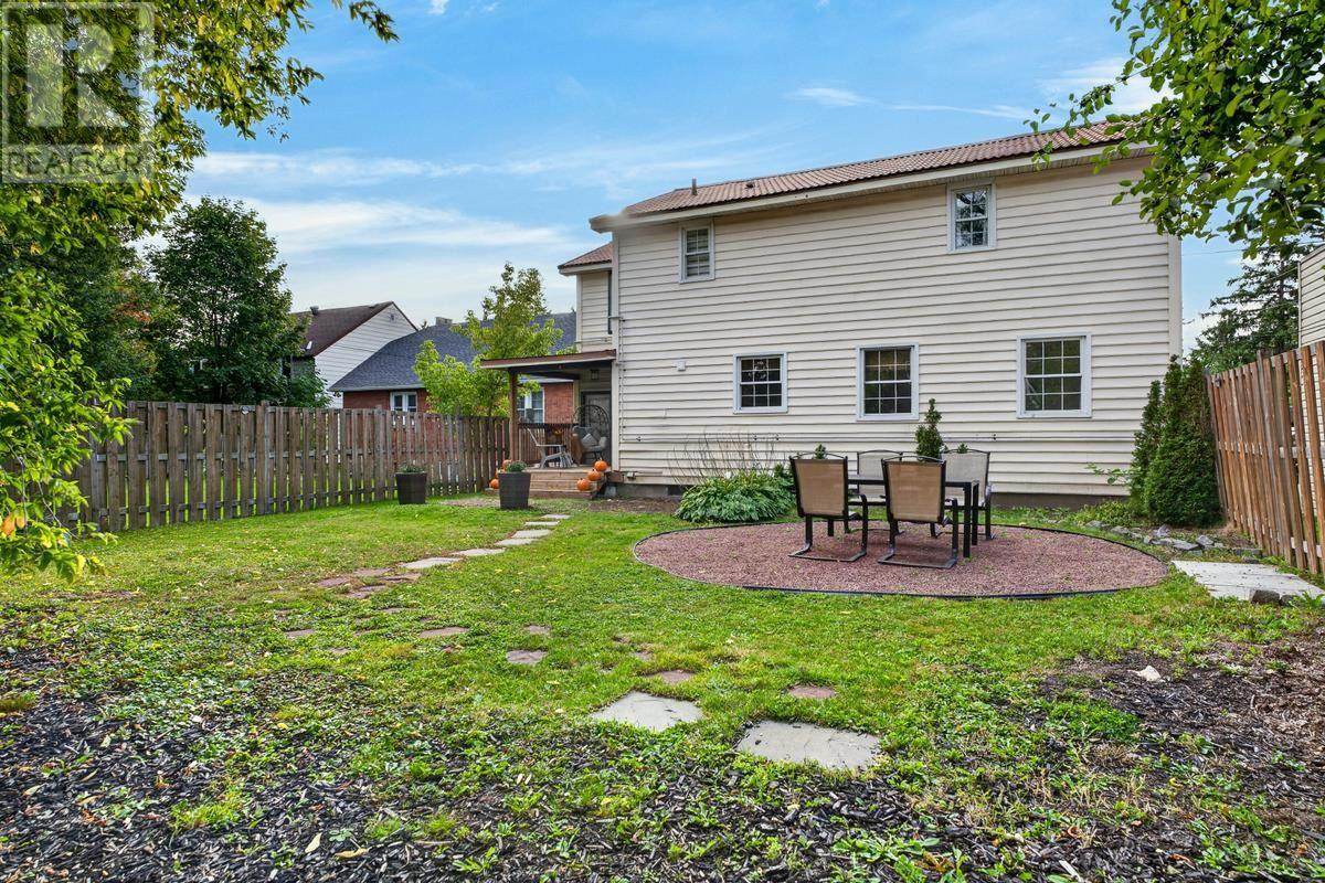 134 Bishops Ct, Sault Ste. Marie, Ontario P6A 3V9 - Photo 8 - SM262665