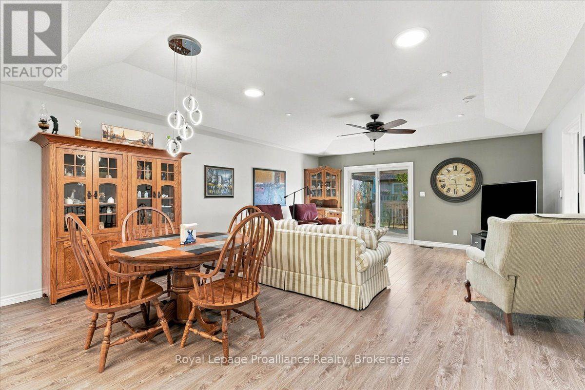 73 Dorchester Drive, Prince Edward County, Ontario  K0K 3L0 - Photo 12 - X13823068