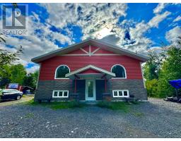 <div class="price">$289,000</div> 49 Main Road<br>Norris Arm North, Newfoundland & Labrador<br><div class='bed_bath'>2 Bed | 1 Bath</div>