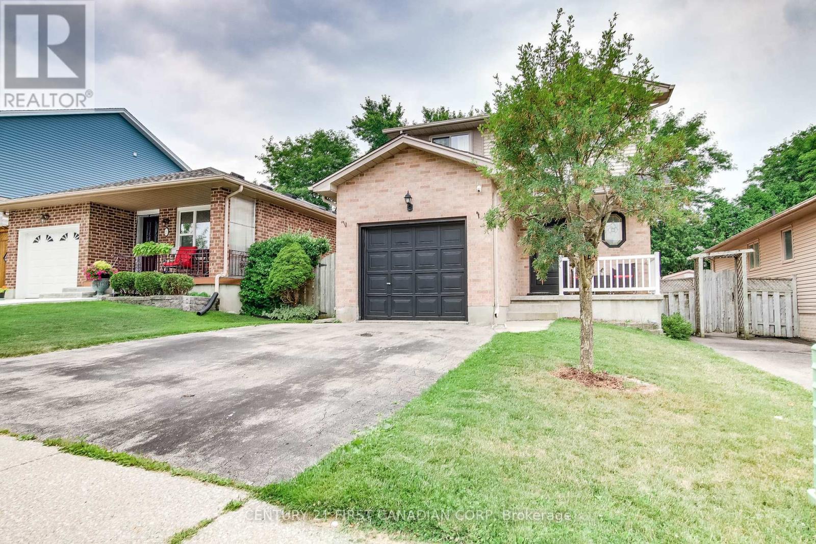 27 Gerald Crescent, London South, Ontario  N5Z 5A3 - Photo 2 - X13823098
