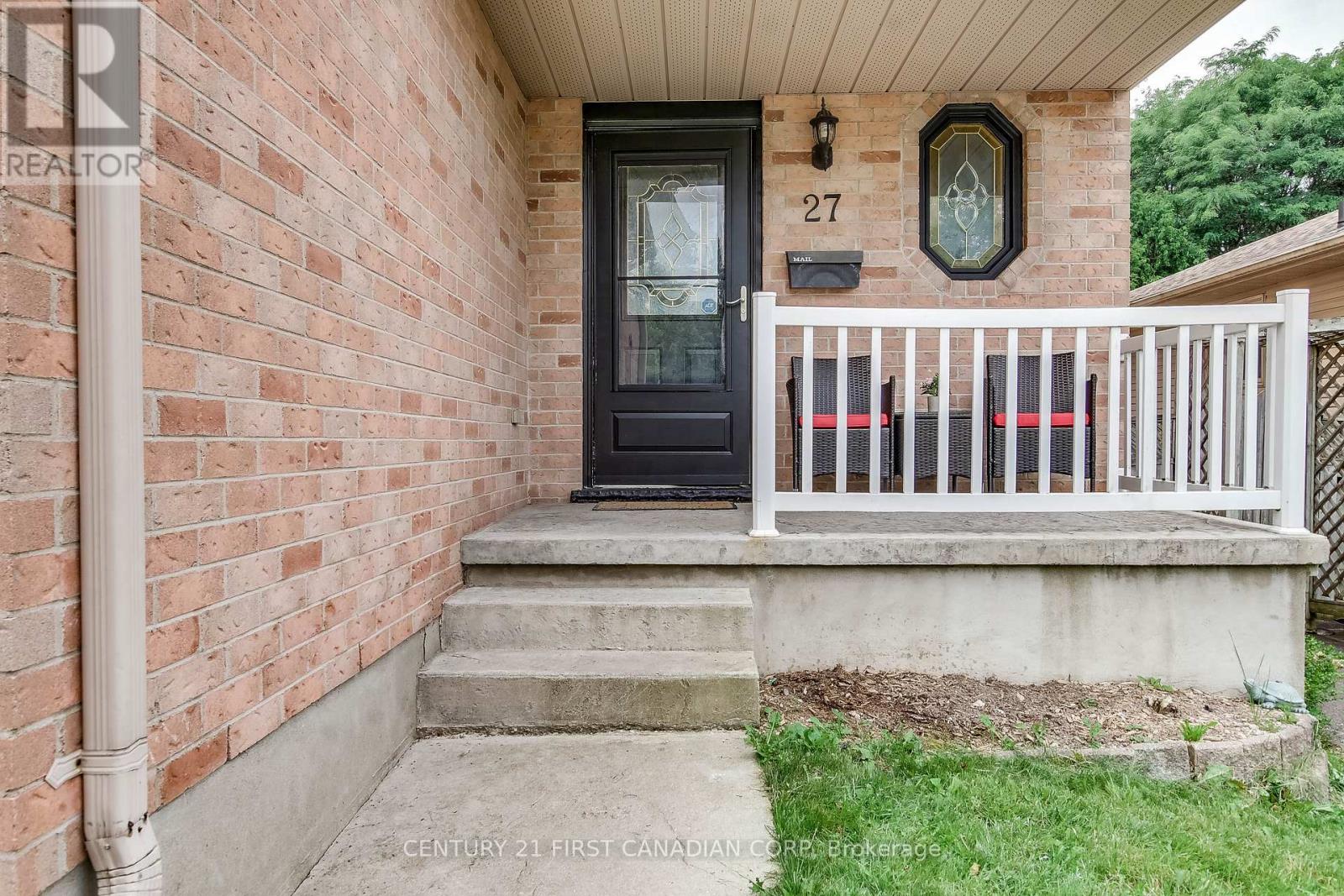 27 Gerald Crescent, London South, Ontario  N5Z 5A3 - Photo 3 - X13823098