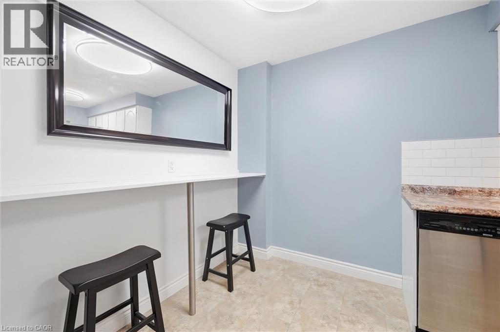 1548 Newlands Crescent Unit# 14, Burlington, Ontario  L7M 1V6 - Photo 14 - 40866054