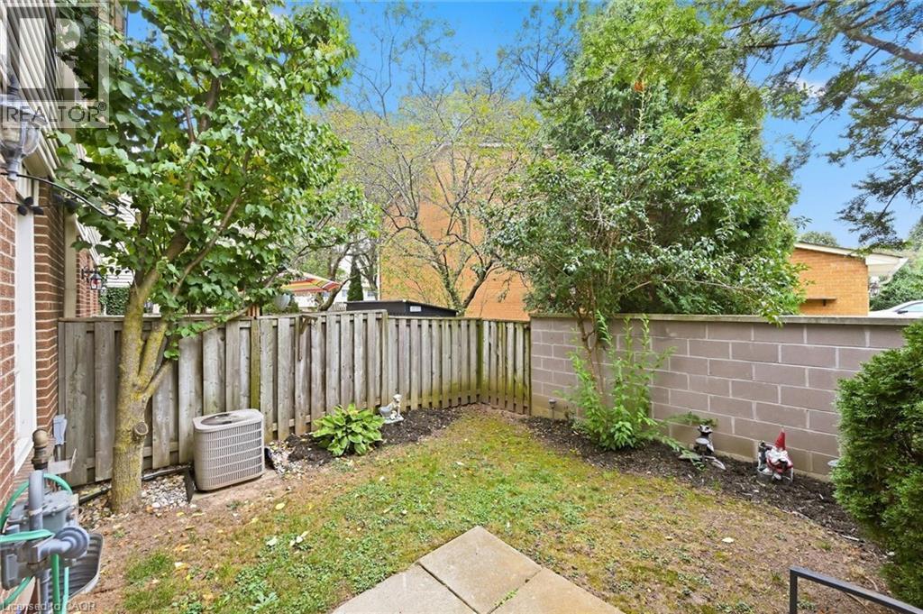 1548 Newlands Crescent Unit# 14, Burlington, Ontario  L7M 1V6 - Photo 36 - 40866054