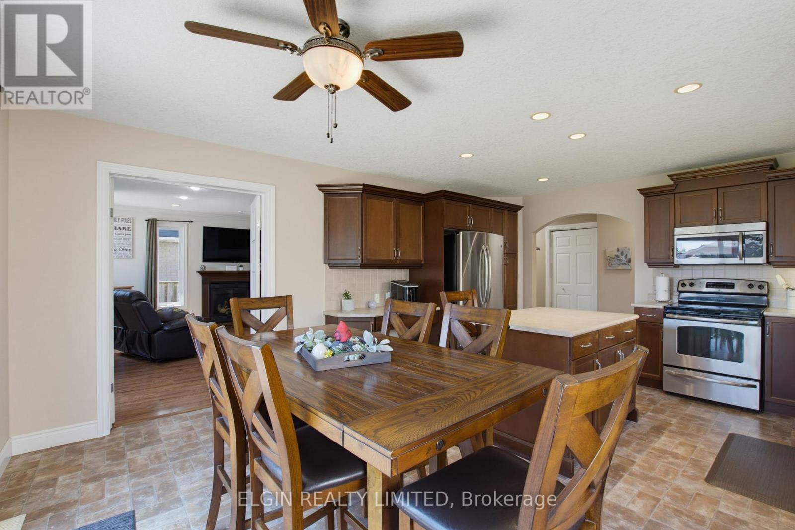 3 Watson Crescent, Central Elgin, Ontario  N5P 4P9 - Photo 8 - X13740382