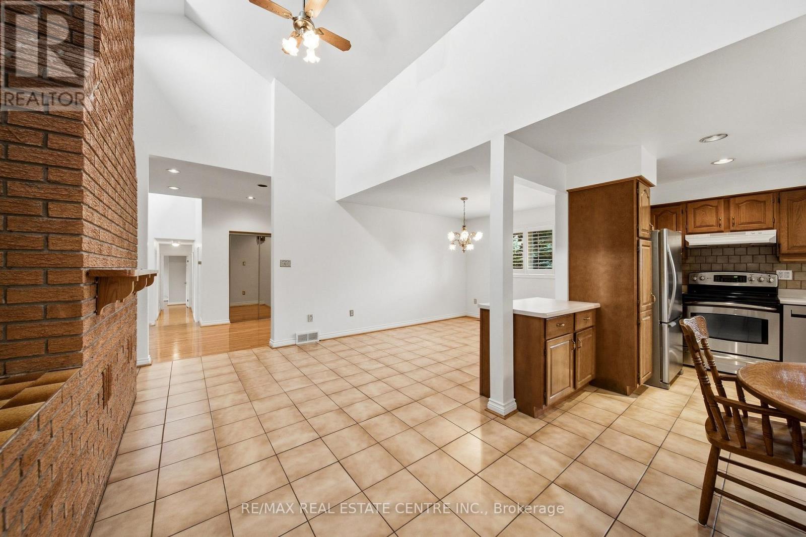 335 York Road, Burlington, Ontario  L7P 0T6 - Photo 16 - W13822504