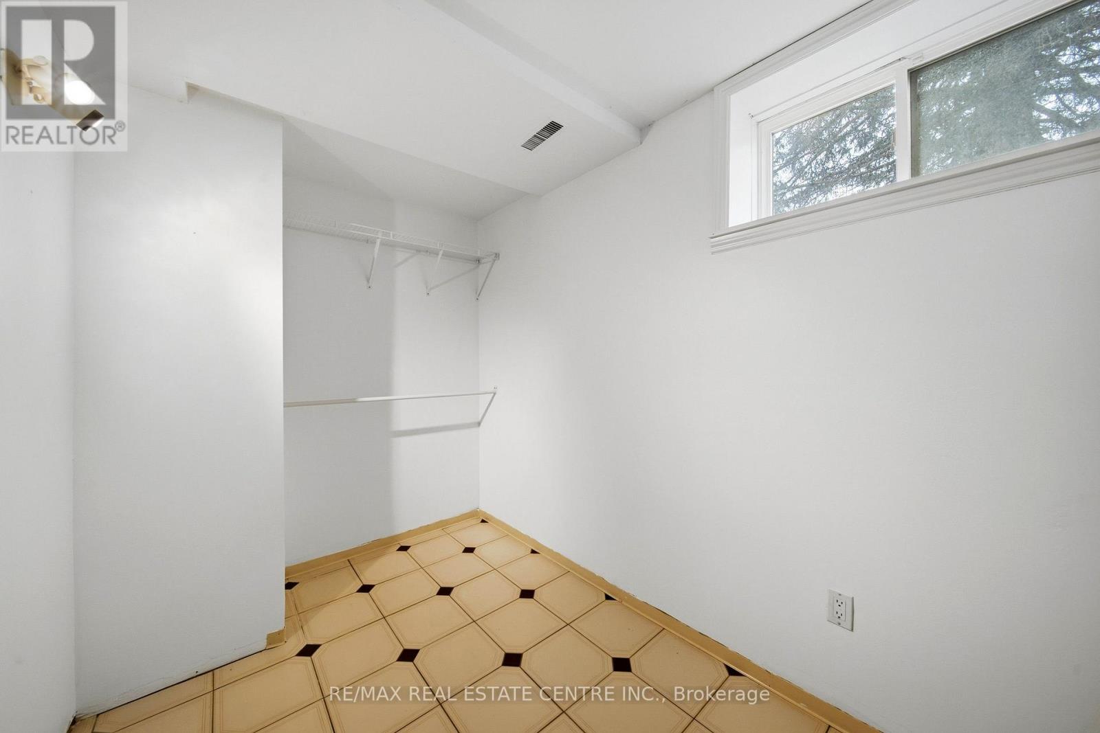 335 York Road, Burlington, Ontario  L7P 0T6 - Photo 35 - W13822504