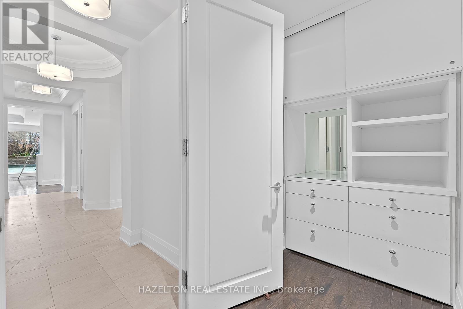304 - 80 Yorkville Avenue, Toronto, Ontario  M5R 2C2 - Photo 13 - C13823036