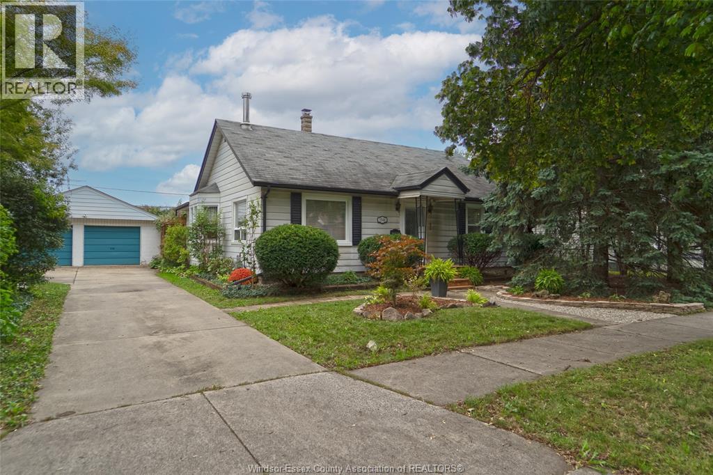 1546 California Avenue, Windsor, Ontario  N9B 3A3 - Photo 2 - 26023440