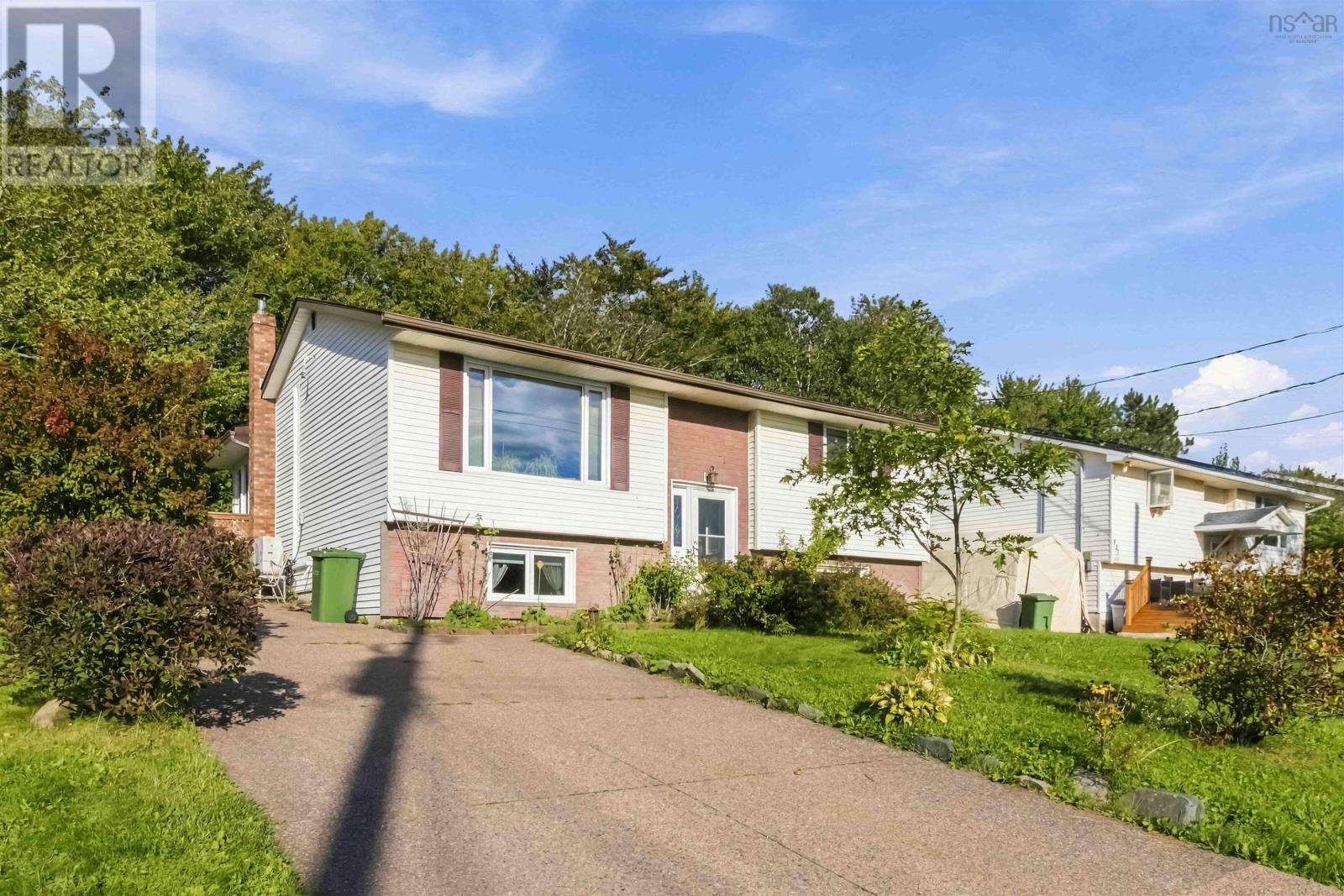429 Auburn Drive, Cole Harbour, Nova Scotia  B2W 5V3 - Photo 2 - 202624240