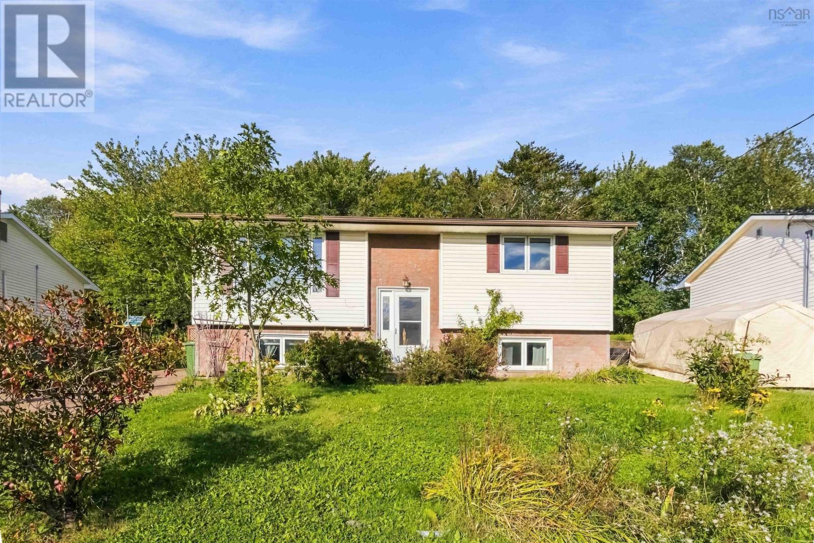 429 Auburn Drive, Cole Harbour, Nova Scotia  B2W 5V3 - Photo 3 - 202624240