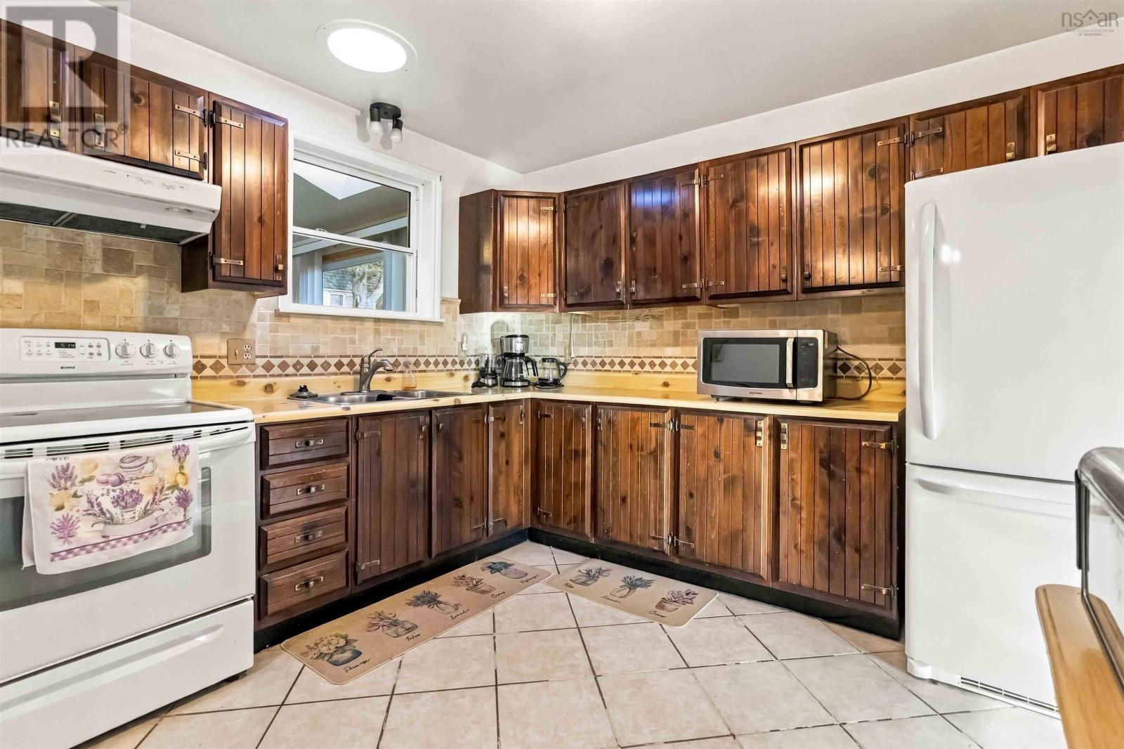 429 Auburn Drive, Cole Harbour, Nova Scotia  B2W 5V3 - Photo 9 - 202624240