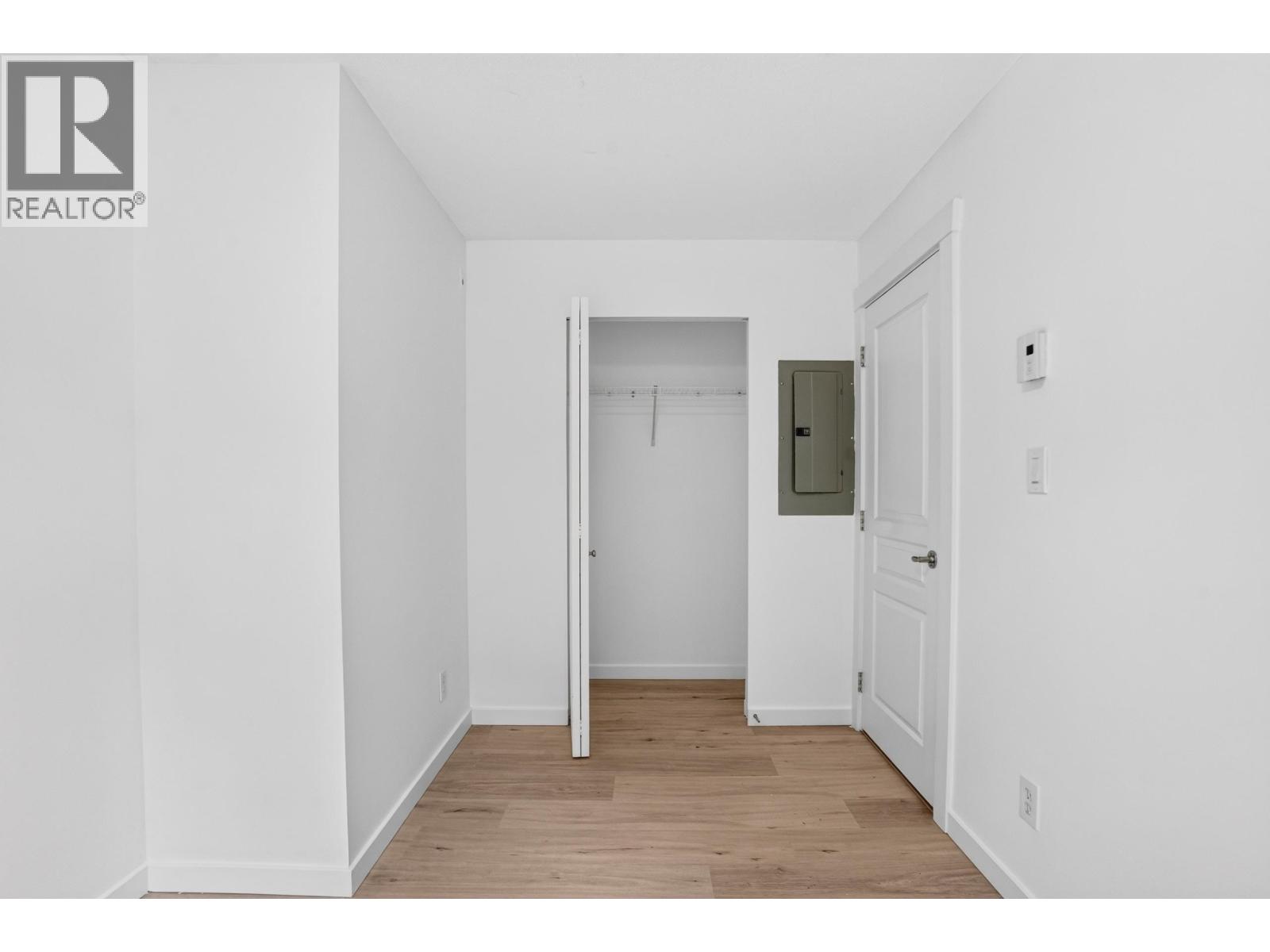 303 2998 Silver Springs Boulevard, Coquitlam, British Columbia  V3E 3R7 - Photo 11 - R3169158