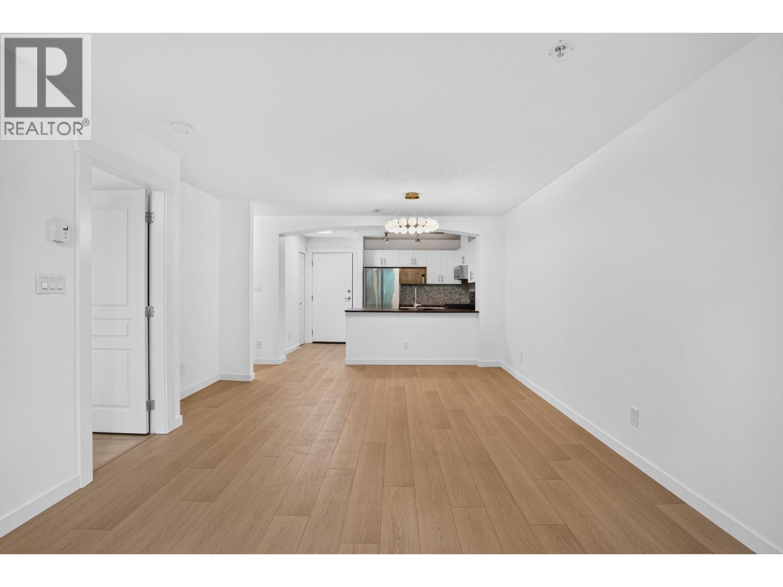303 2998 Silver Springs Boulevard, Coquitlam, British Columbia  V3E 3R7 - Photo 16 - R3169158