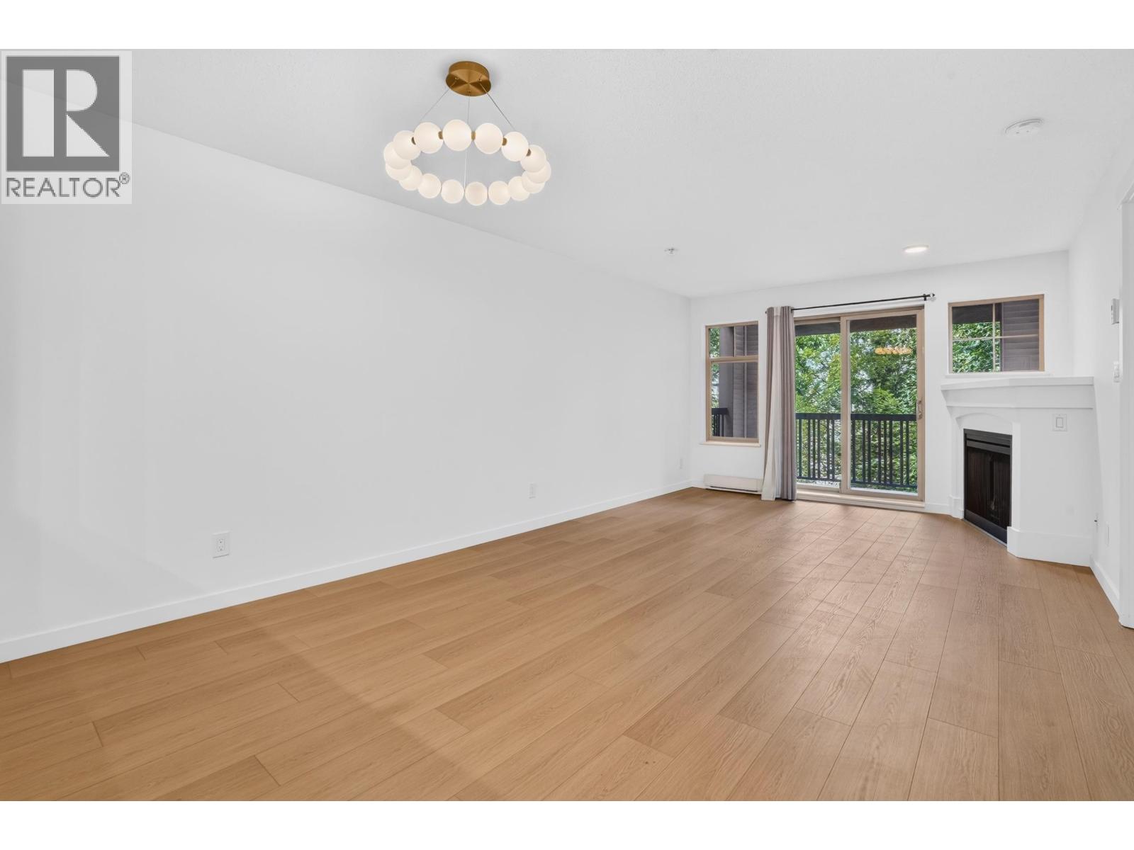 303 2998 Silver Springs Boulevard, Coquitlam, British Columbia  V3E 3R7 - Photo 17 - R3169158