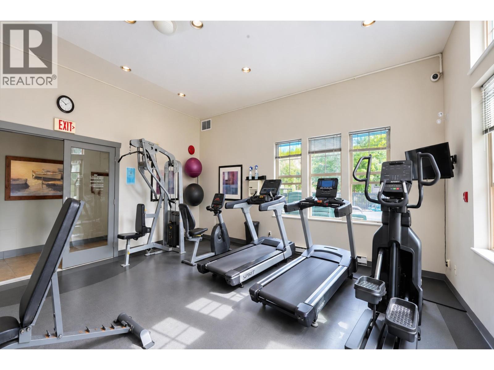 303 2998 Silver Springs Boulevard, Coquitlam, British Columbia  V3E 3R7 - Photo 32 - R3169158