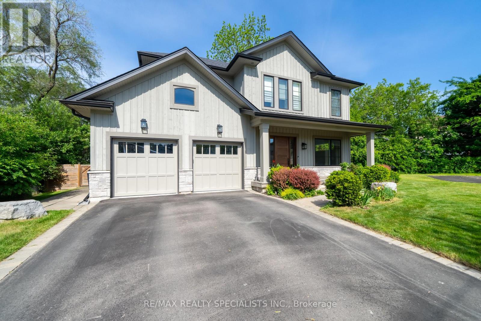 18 FLORENCE DRIVE, Oakville, Ontario