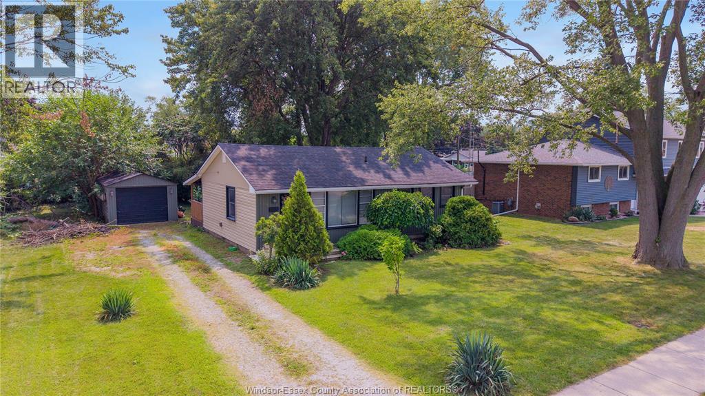 350 Bouffard, Lasalle, Ontario  N9J 1G2 - Photo 3 - 26023267