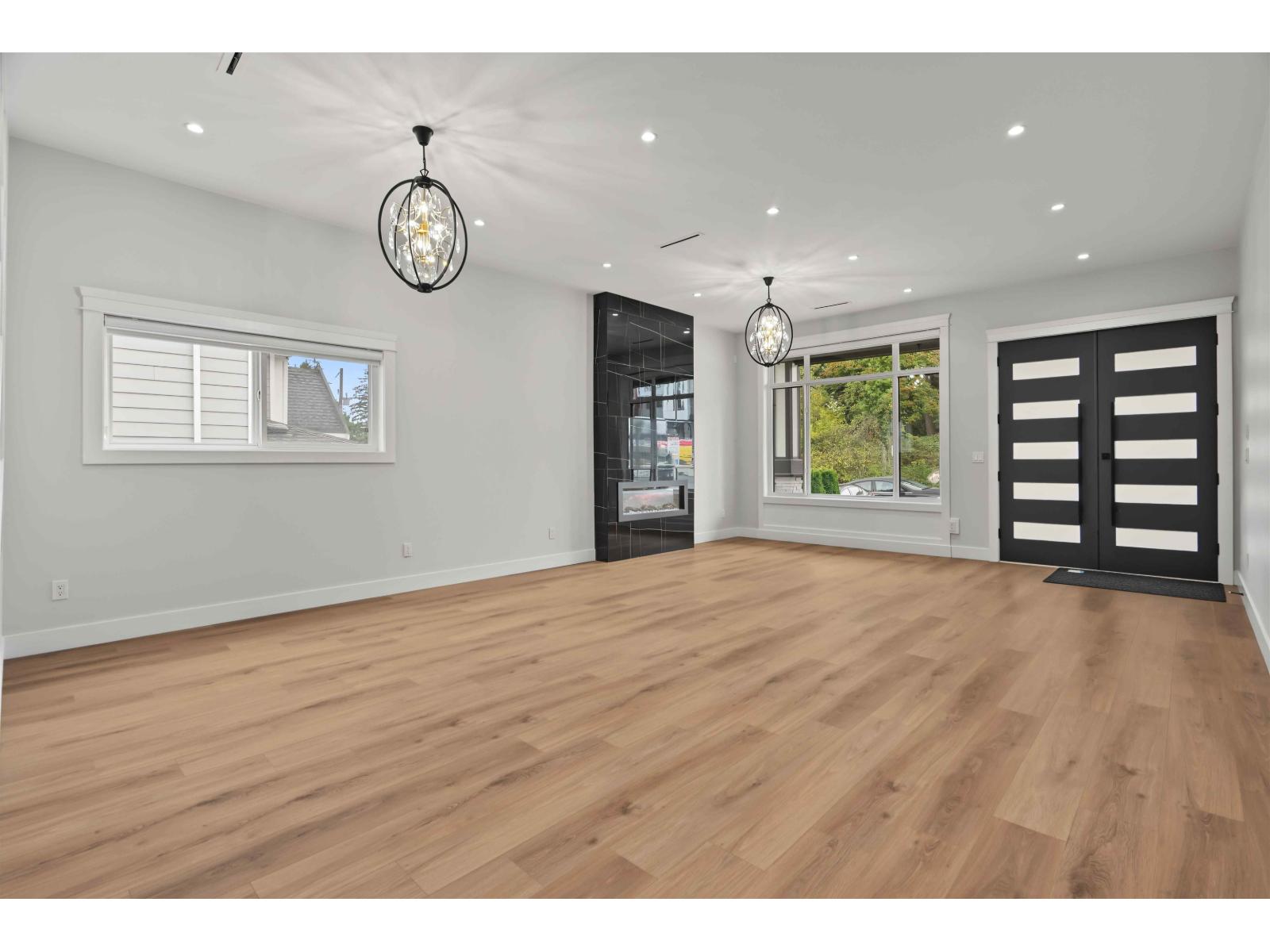 10671 127a Street, Surrey, British Columbia  V3V 5L7 - Photo 3 - R3167536