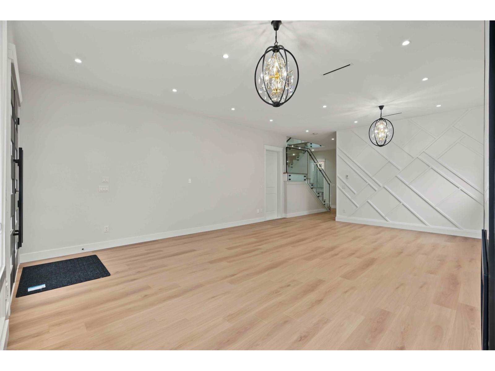 10671 127a Street, Surrey, British Columbia  V3V 5L7 - Photo 5 - R3167536
