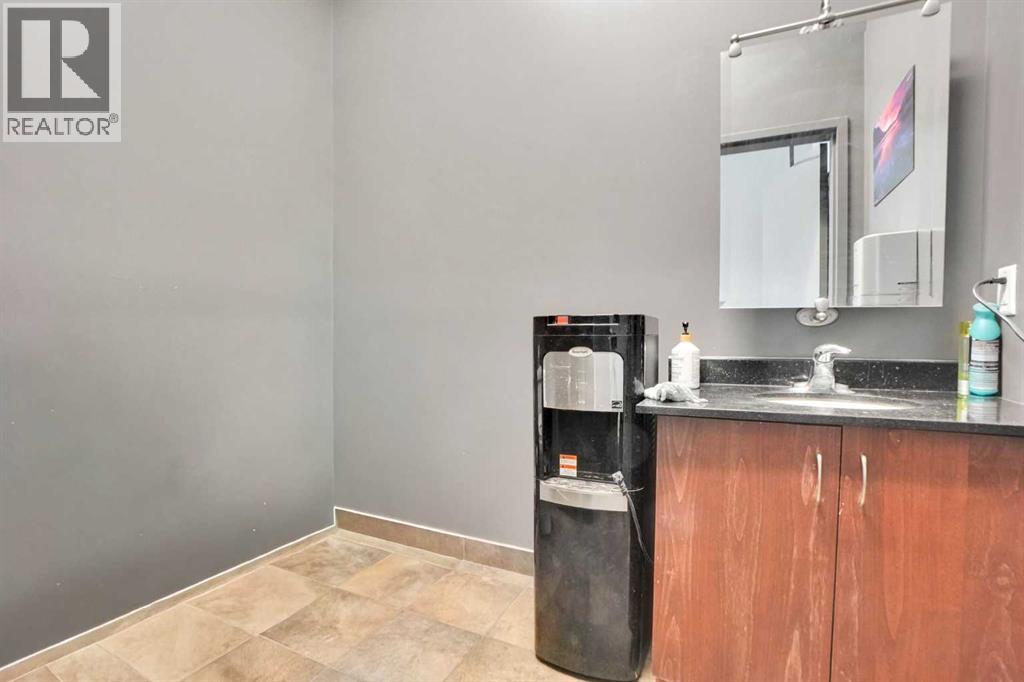 880 4 Avenue SW, Calgary, Alberta  T2P 0K4 - Photo 21 - A2312766