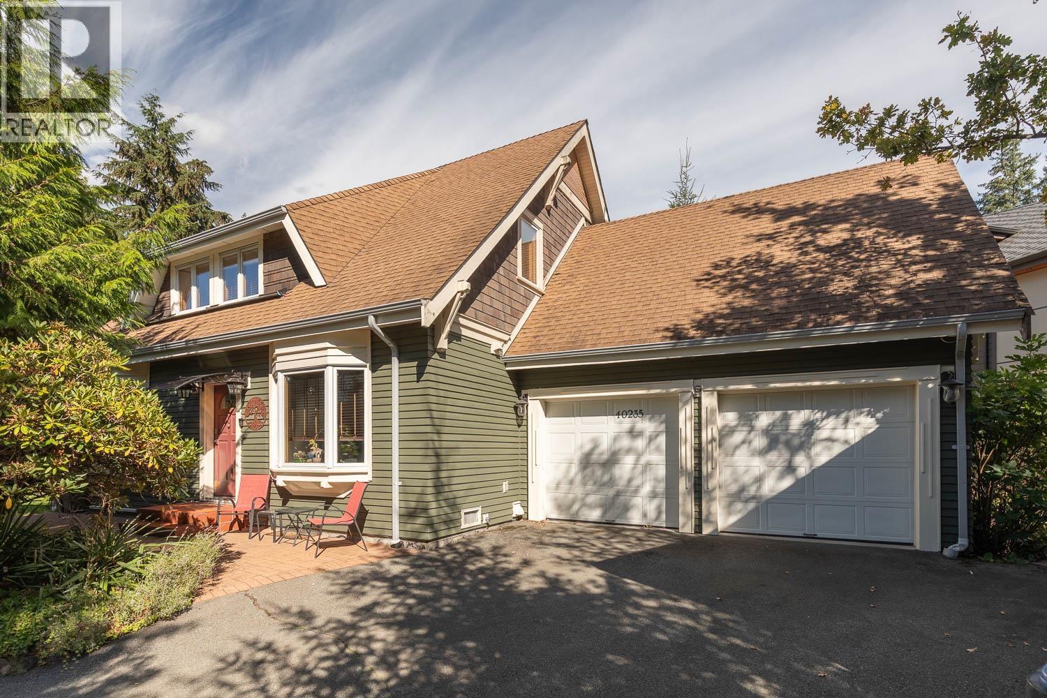 40235 Kintyre Drive, Squamish, British Columbia  V8B 0J6 - Photo 2 - R3163570