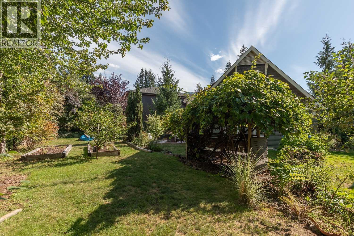 40235 Kintyre Drive, Squamish, British Columbia  V8B 0J6 - Photo 37 - R3163570
