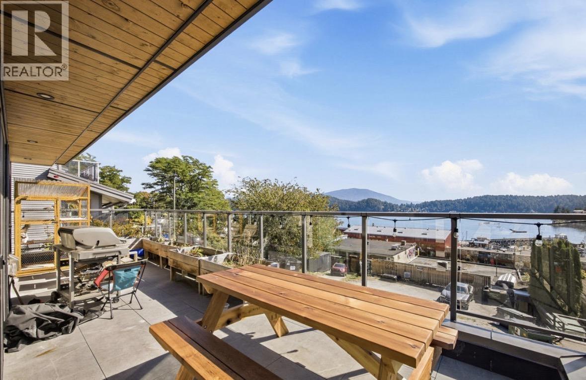 102 524 S Fletcher Road, Gibsons, British Columbia  V0N 1V0 - Photo 16 - R3168901