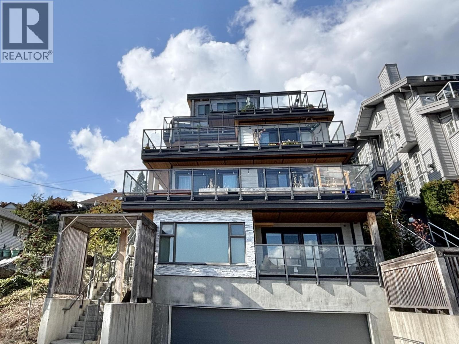 102 524 S Fletcher Road, Gibsons, British Columbia  V0N 1V0 - Photo 5 - R3168901