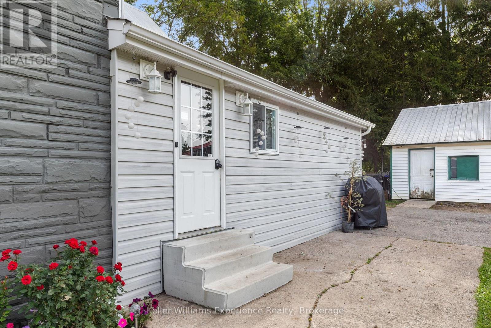 17 Stone Street, Springwater, Ontario  L0L 1P0 - Photo 24 - S13822510
