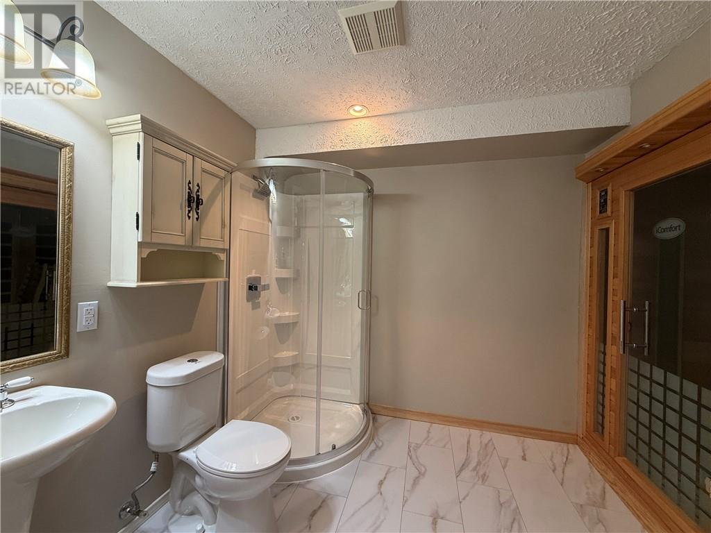37 Timber Ridge Court, Greater Sudbury, Ontario  P3E 6K1 - Photo 14 - 2130513