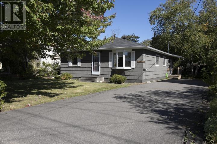 552 Lake St, Sault Ste. Marie, Ontario  P6B 3L2 - Photo 4 - SM262656