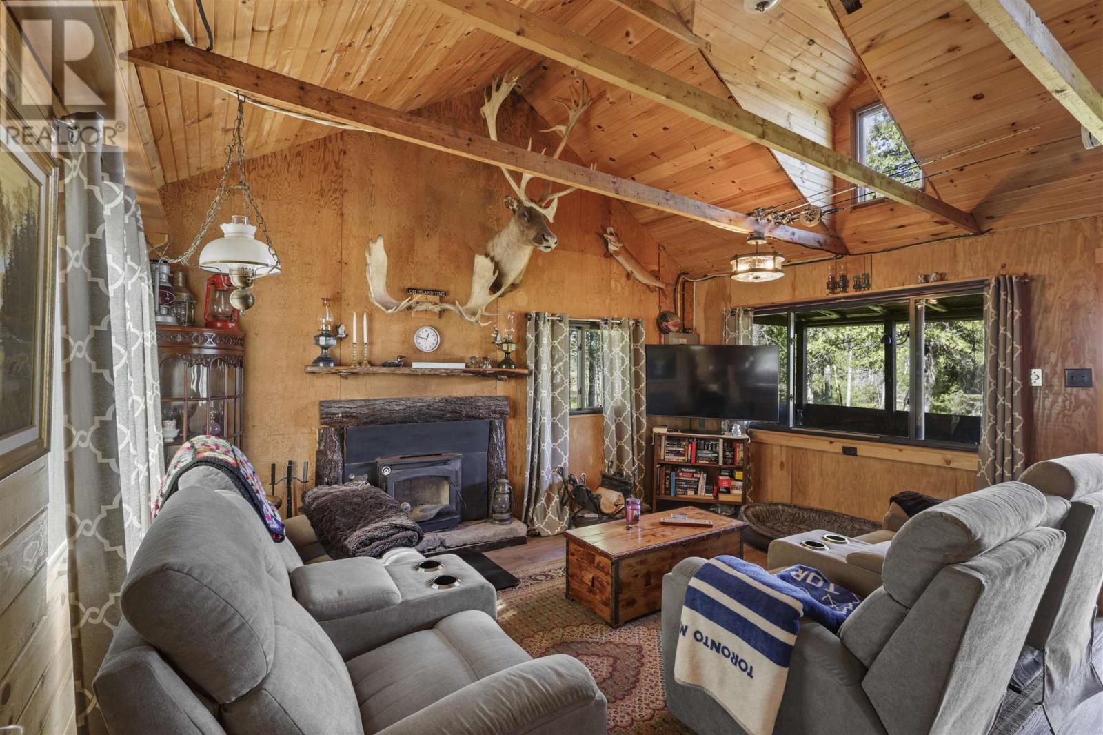 271 Smith Bay Rd, District Of Manitoulin, Gore Bay, Ontario  P0P 1H0 - Photo 5 - SM262664