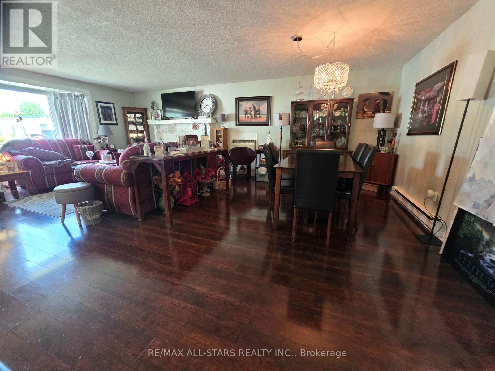 17 Pineridge Court, Clarington, Ontario  L1B 1B9 - Photo 7 - E13805908