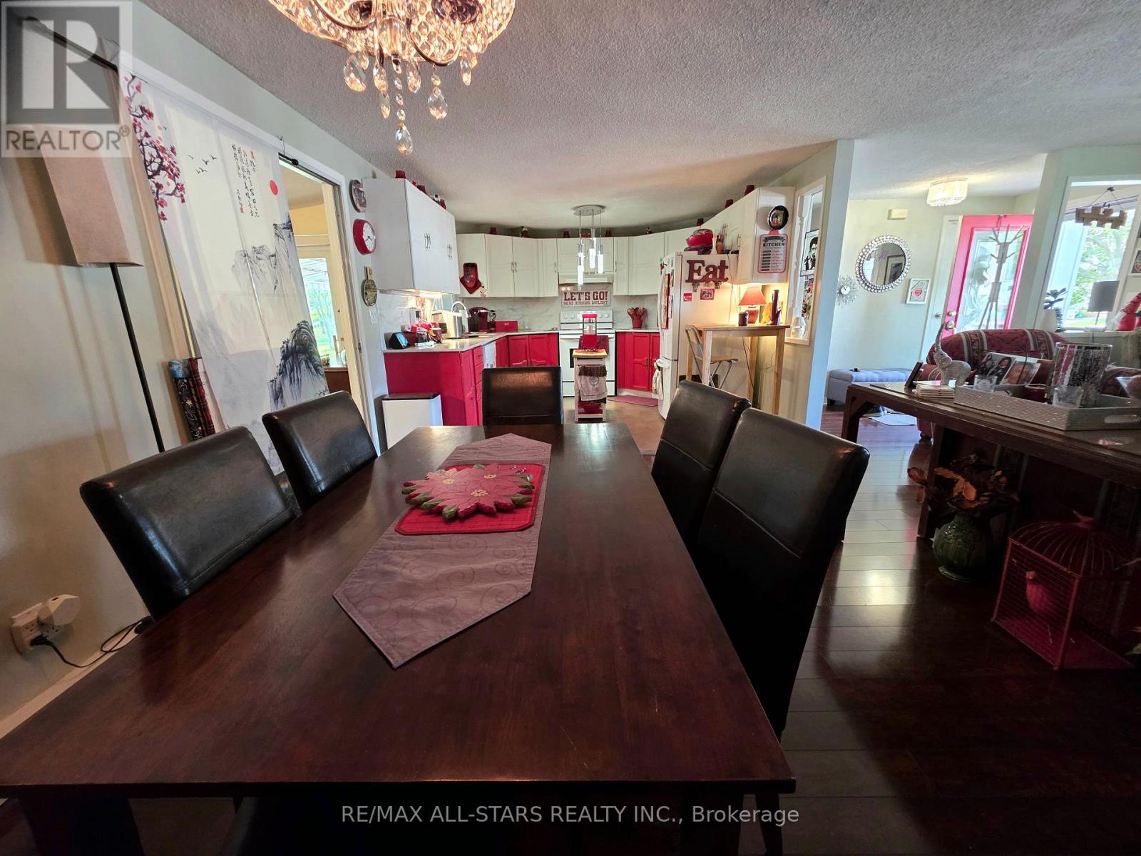 17 Pineridge Court, Clarington, Ontario  L1B 1B9 - Photo 6 - E13805908