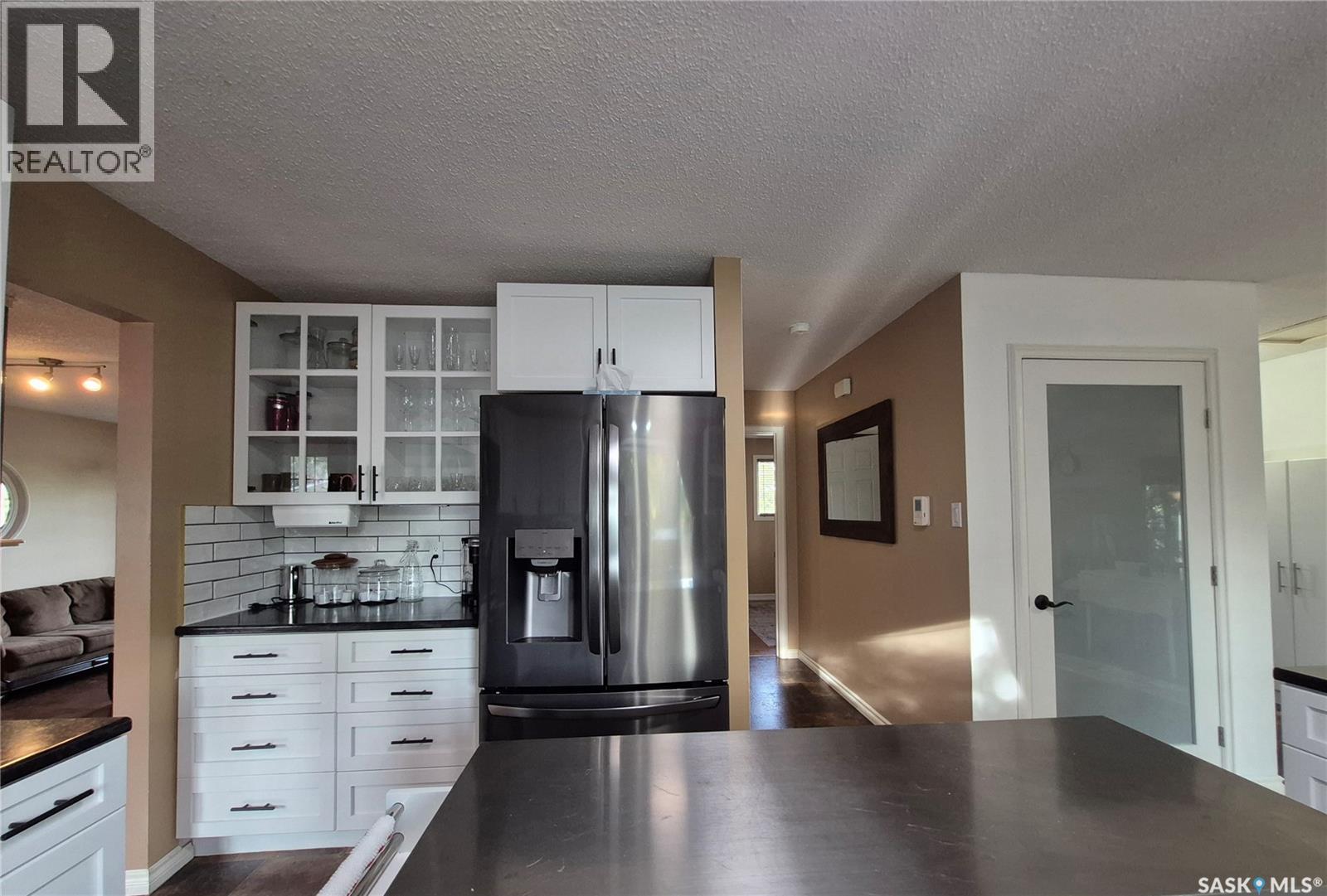 280 Hayes Drive, Swift Current, Saskatchewan  S9H 4H1 - Photo 12 - SK049197