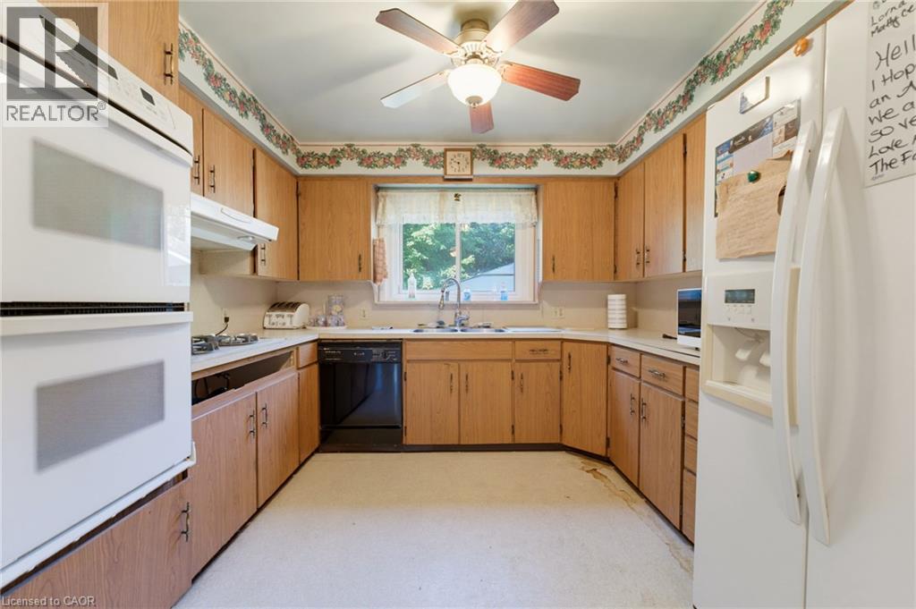 940 Harvey Place, Halton, Ontario  L7T 3G1 - Photo 9 - 40856936