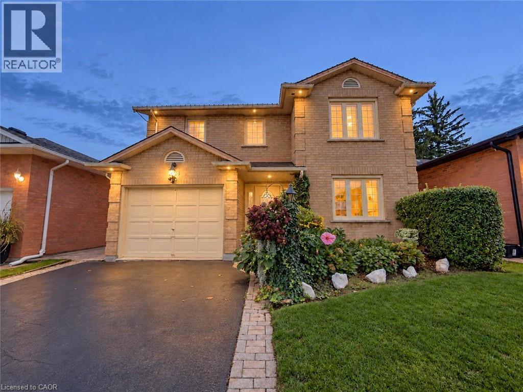 1236 Thorpe Road, Burlington, Ontario  L7S 2C9 - Photo 2 - 40861762