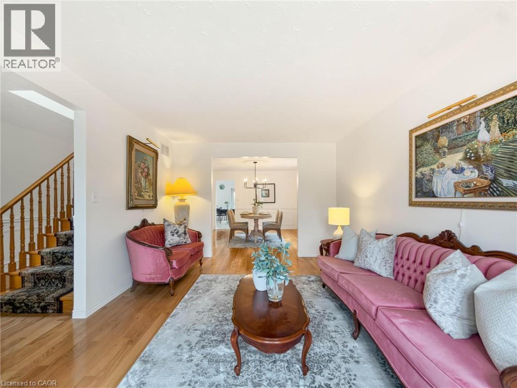 1236 Thorpe Road, Burlington, Ontario  L7S 2C9 - Photo 6 - 40861762