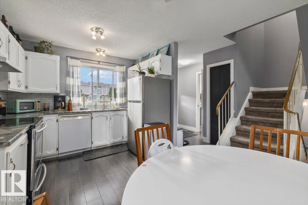 1040 Lakewood Rd N Nw Nw, Edmonton, Alberta  T6K 3T7 - Photo 9 - E4510144
