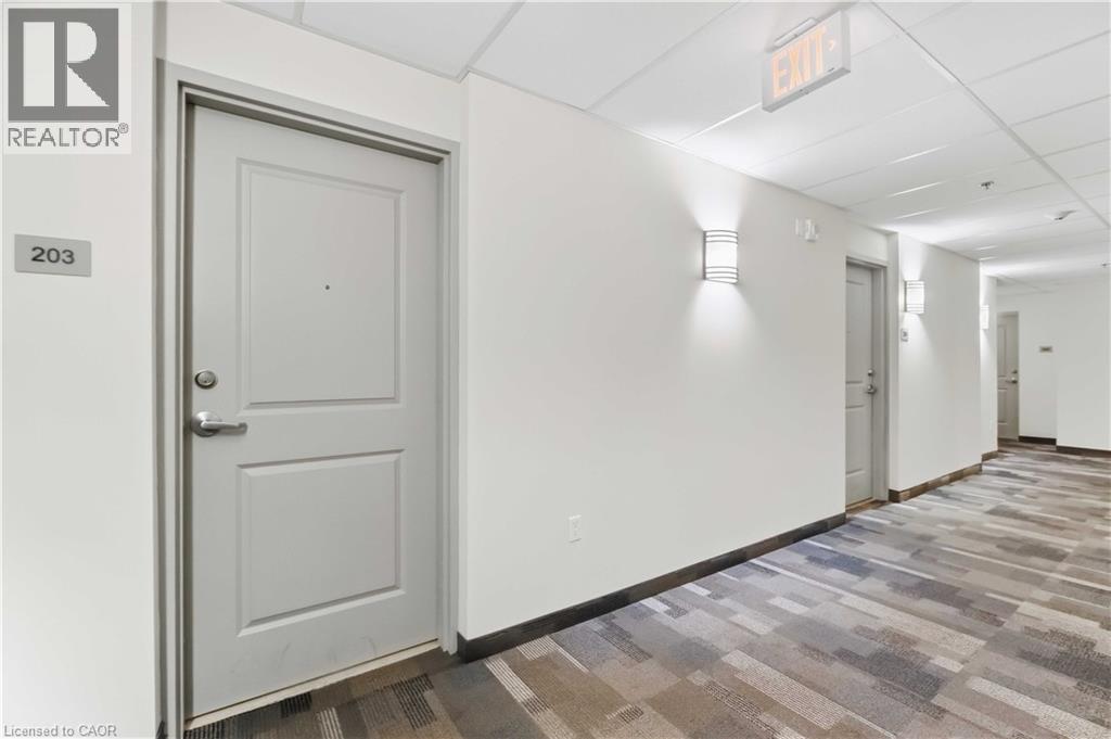 90 Charlton Avenue W Unit# 203, Hamilton, Ontario  L8P 0B4 - Photo 4 - 40866016