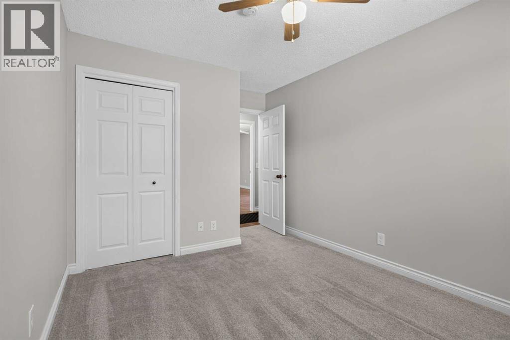 112 Beaconsfield Rise NW, Calgary, Alberta  T3K 1X4 - Photo 16 - A2347791