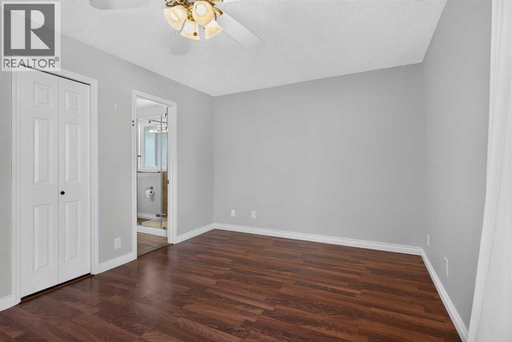 112 Beaconsfield Rise NW, Calgary, Alberta  T3K 1X4 - Photo 21 - A2347791