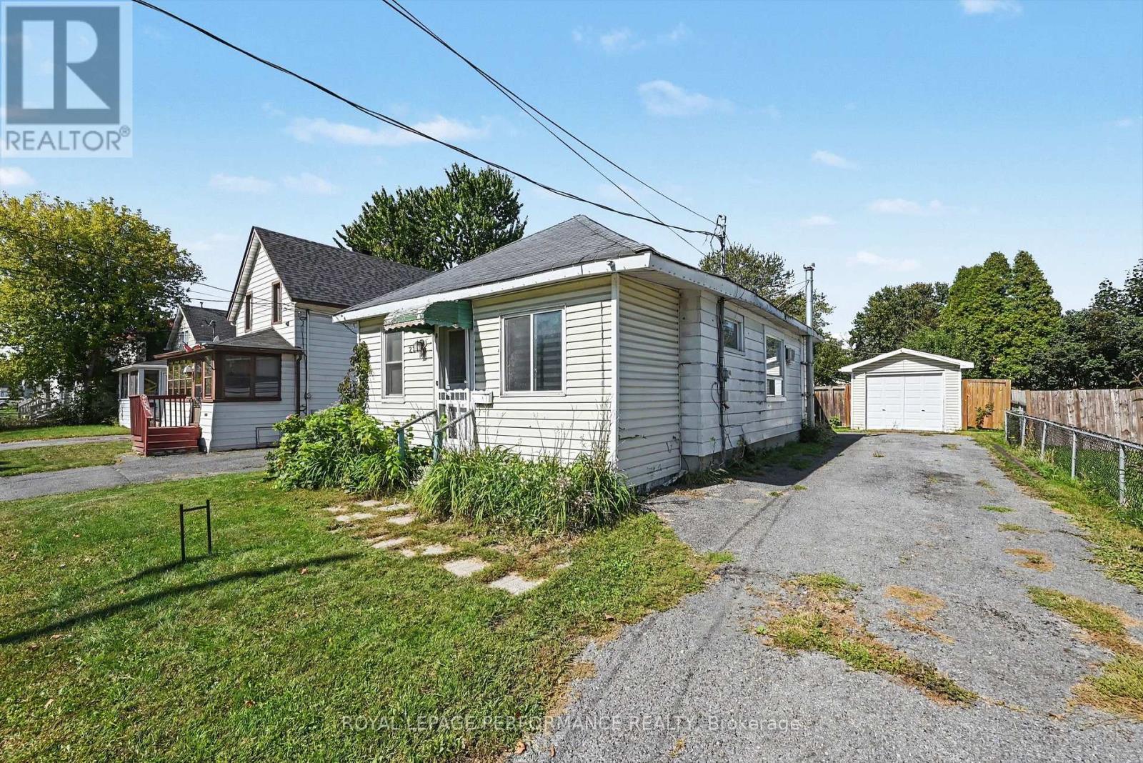 223 Sixth Street W, Cornwall, Ontario K6J 2W8 - Photo 2 - X13823418