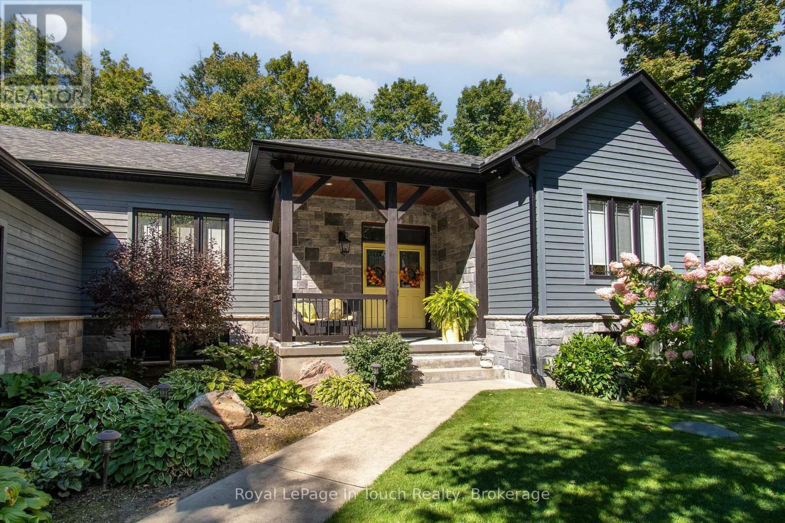 58 Wolfe Trail, Tiny, Ontario  L9M 0H7 - Photo 3 - S13823348