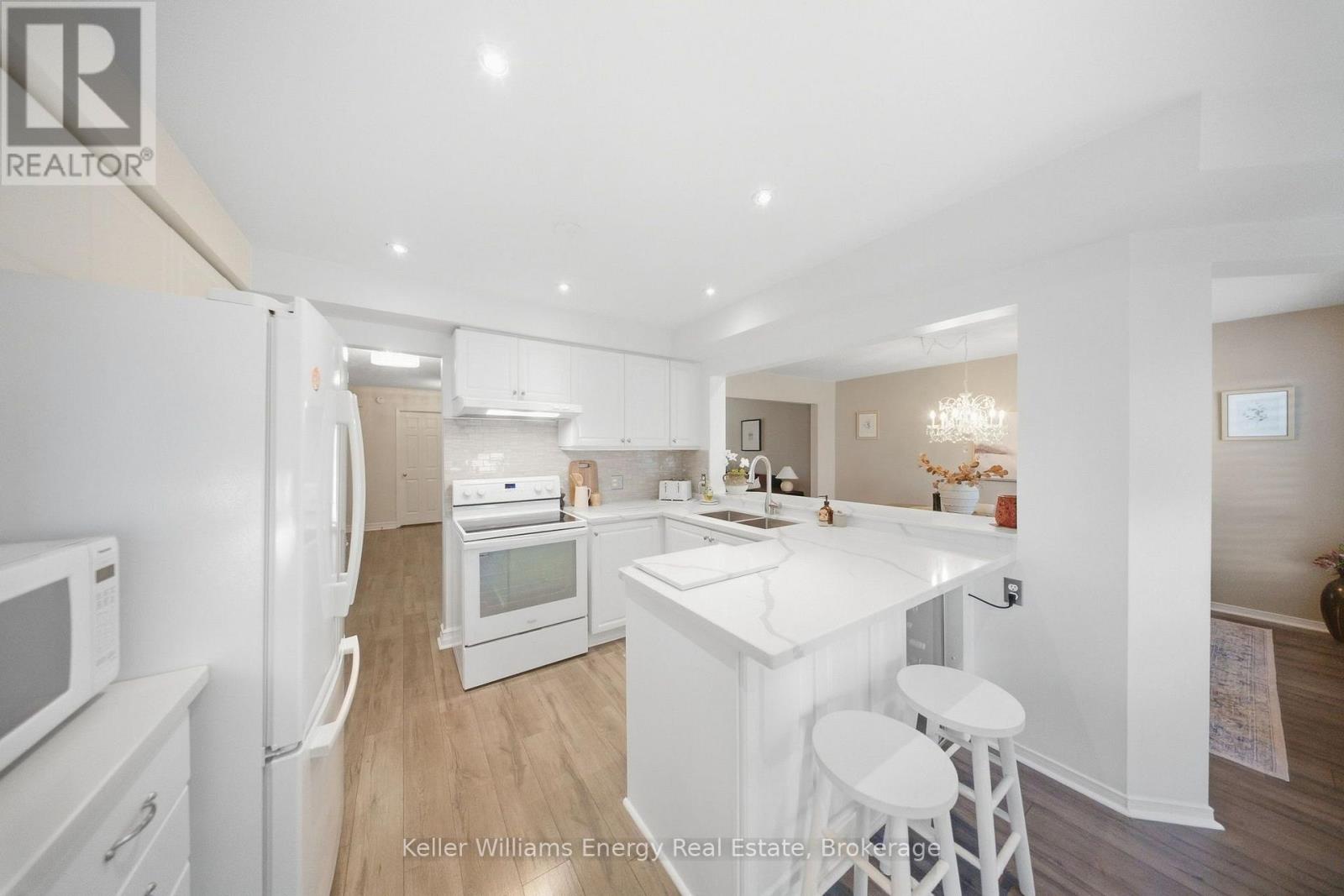 1083 Ridge Valley Drive, Oshawa, Ontario  L1K 2E2 - Photo 13 - E13823498